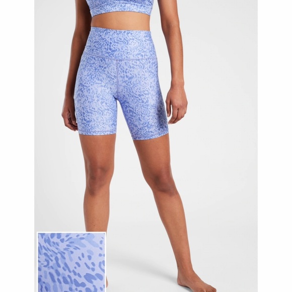 Athleta Pants - Athleta Women's Lavender Patterned Biker Shorts NWT SZ 1X